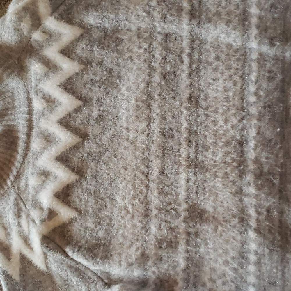 Holiday Time XL 16 18 fuzzy sweater sparkle grey white Christmas fairisle - Picture 2 of 4